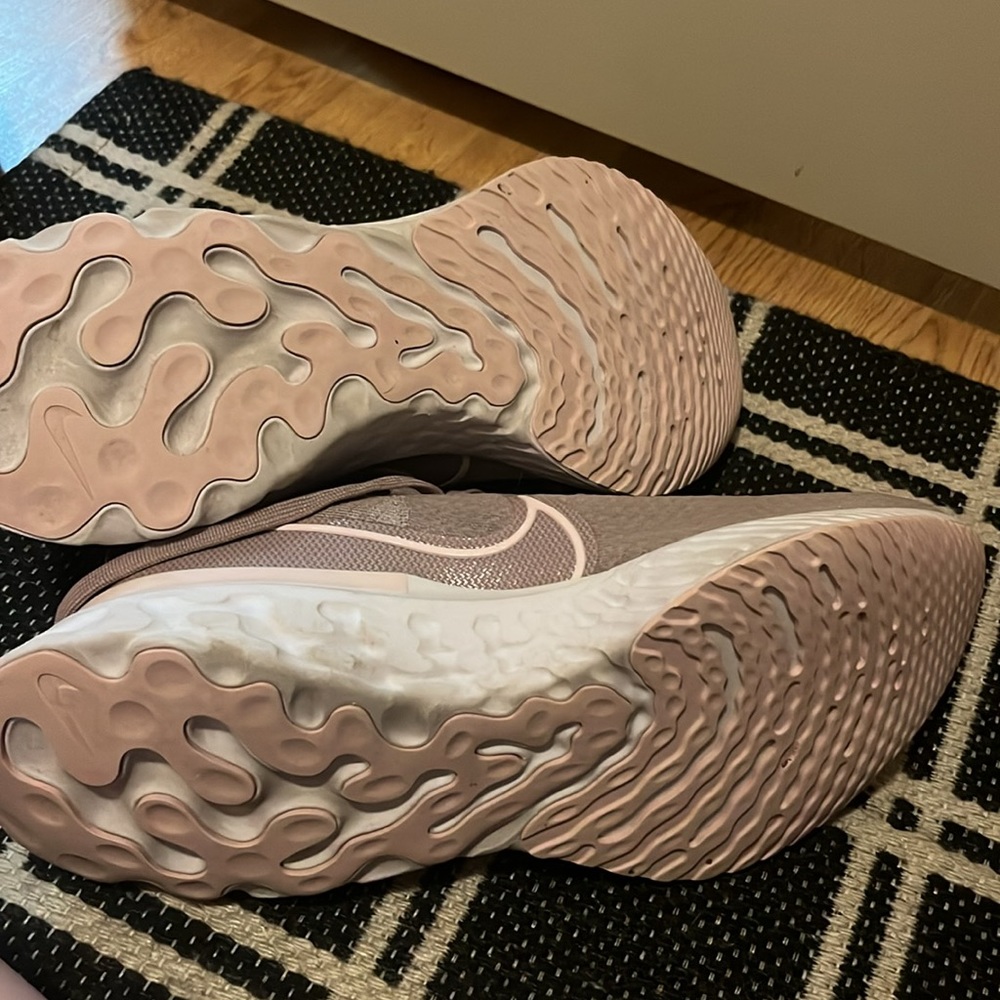 Nike Infinity React size 10 like new - Picture 3 of 4